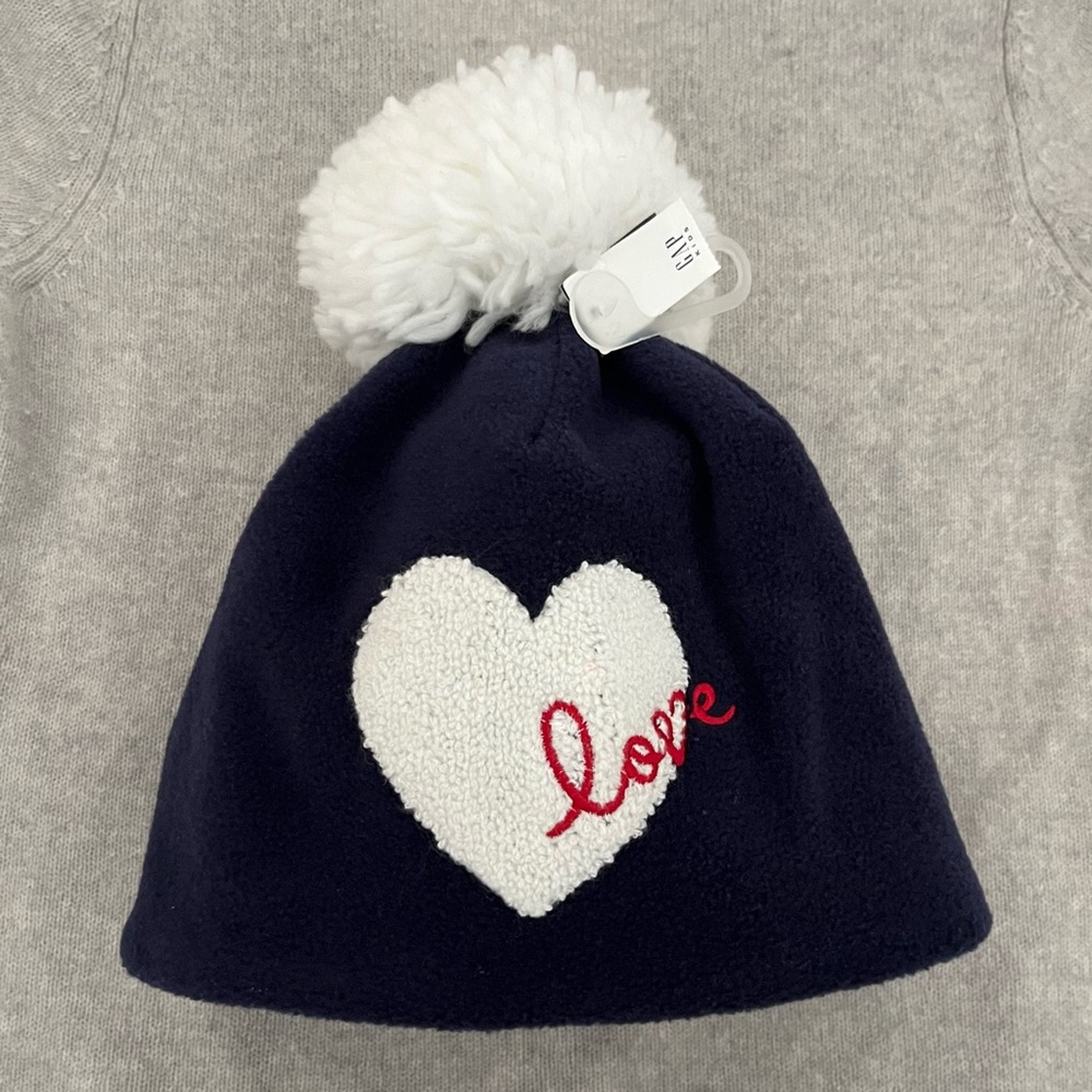 NWT Gap Kids Girl's Fleece Beanie Hat S/M Navy Heart Love Pom Pom Ski Cozy Cute